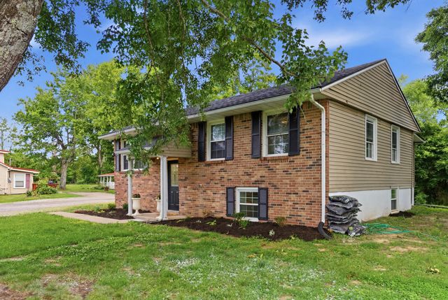 1690 Menelaus Road, Berea, KY 40403