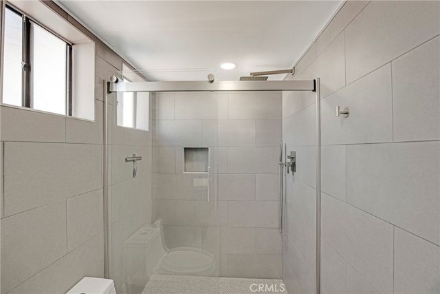 10926 Bluffside Drive 35, Studio City, CA 91604