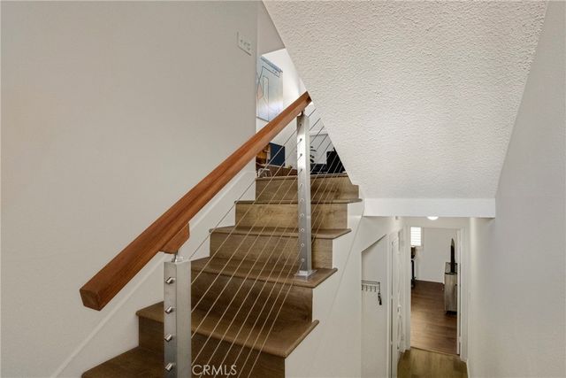 10926 Bluffside Drive 35, Studio City, CA 91604