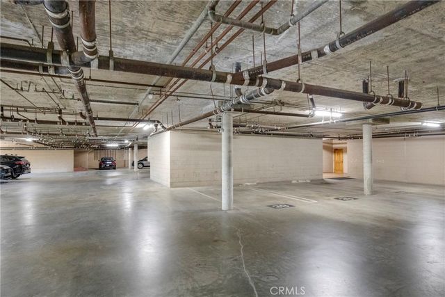 10926 Bluffside Drive 35, Studio City, CA 91604