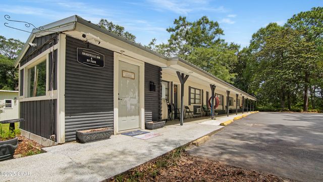 4991 Highway 77, Graceville, FL 32440