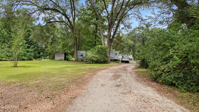 4991 Highway 77, Graceville, FL 32440