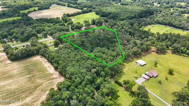 4991 Highway 77, Graceville, FL 32440