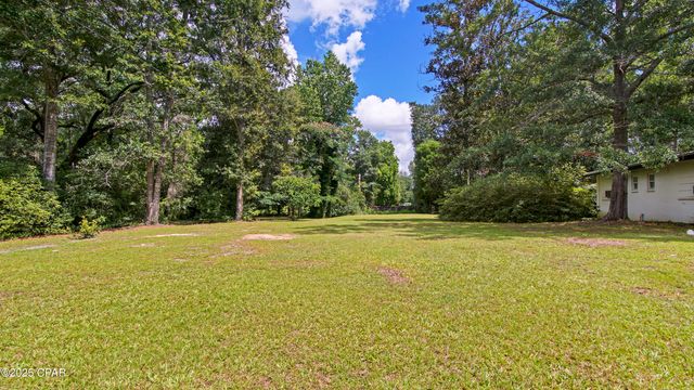 4991 Highway 77, Graceville, FL 32440