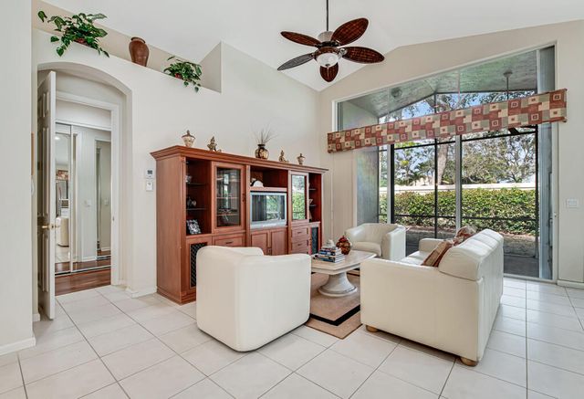 8878 Via Tuscany Drive, Boynton Beach, FL 33472