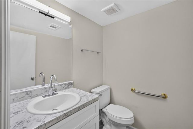 184 Timothy Lane NW, Lilburn, GA 30047