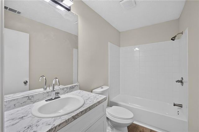 184 Timothy Lane NW, Lilburn, GA 30047