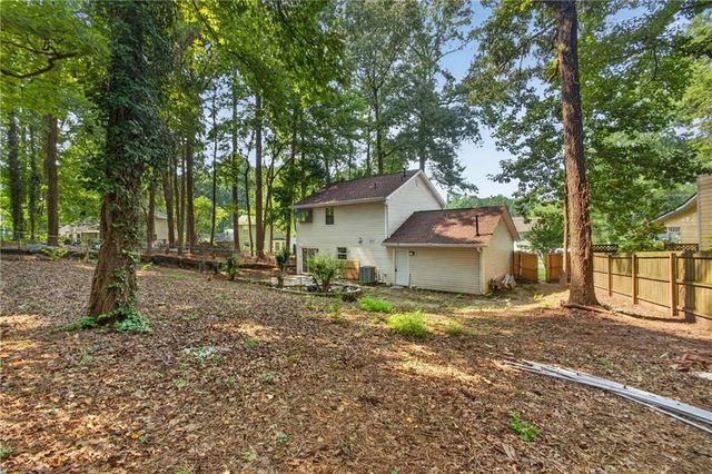 184 Timothy Lane NW, Lilburn, GA 30047