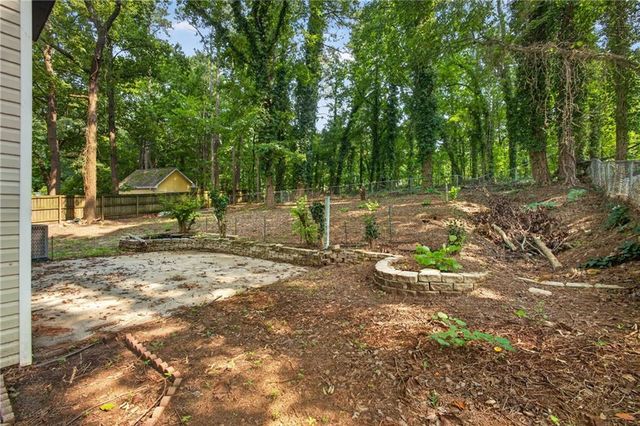 184 Timothy Lane NW, Lilburn, GA 30047