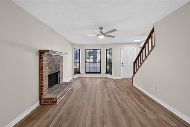 184 Timothy Lane NW, Lilburn, GA 30047