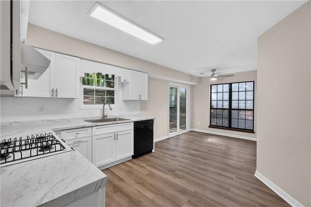 184 Timothy Lane NW, Lilburn, GA 30047