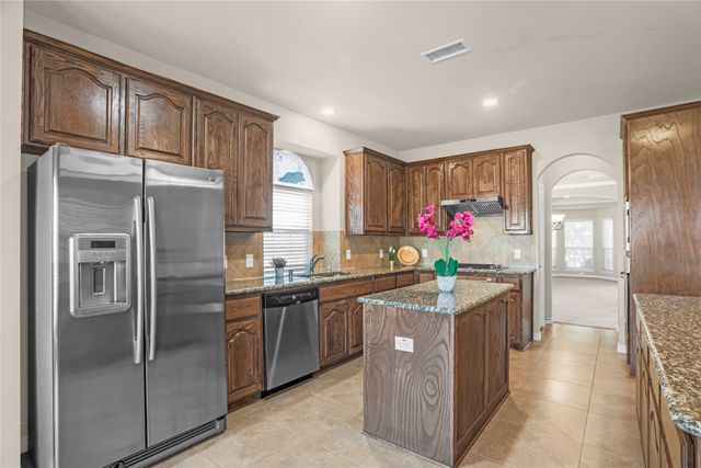 613 Gene Autry Lane, Murphy, TX 75094