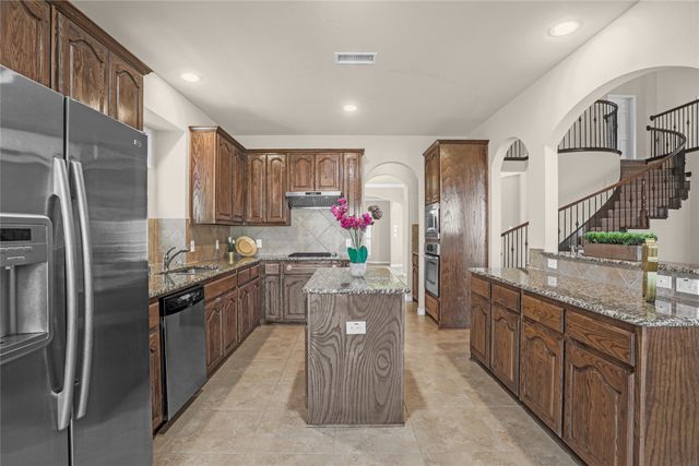 613 Gene Autry Lane, Murphy, TX 75094