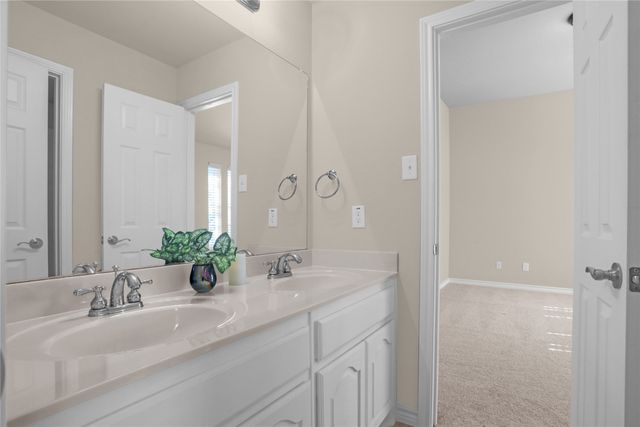 613 Gene Autry Lane, Murphy, TX 75094