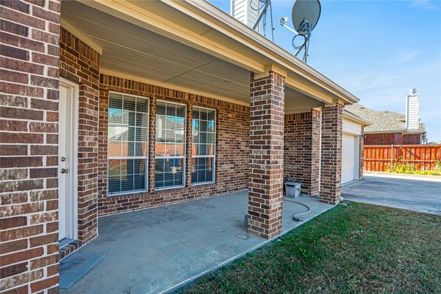 613 Gene Autry Lane, Murphy, TX 75094