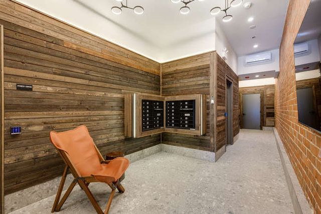 1257 N ASHLAND Avenue 402, Chicago, IL 60622