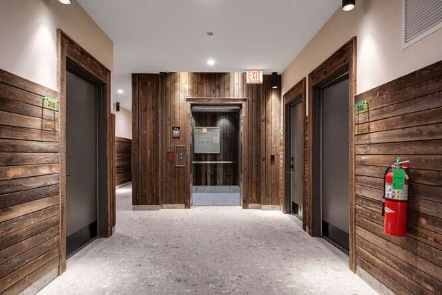 1257 N ASHLAND Avenue 402, Chicago, IL 60622