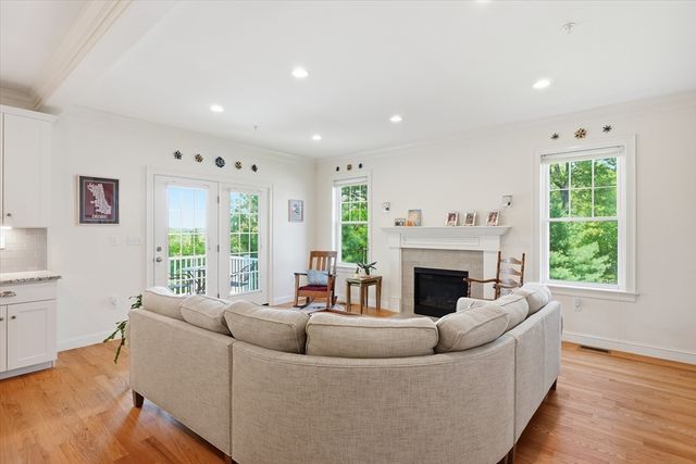 26 Clarks Hill Lane 26, Framingham, MA 01702