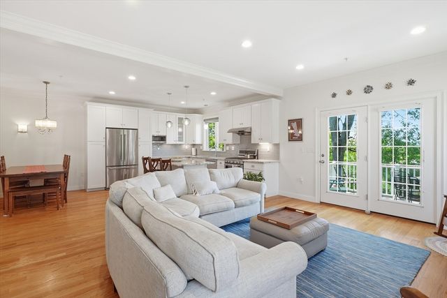26 Clarks Hill Lane 26, Framingham, MA 01702