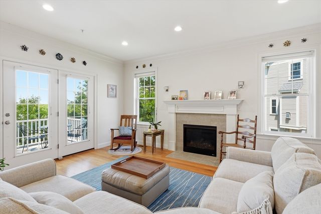 26 Clarks Hill Lane 26, Framingham, MA 01702