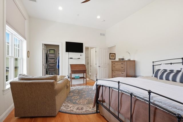 26 Clarks Hill Lane 26, Framingham, MA 01702