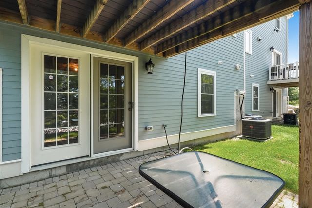 26 Clarks Hill Lane 26, Framingham, MA 01702