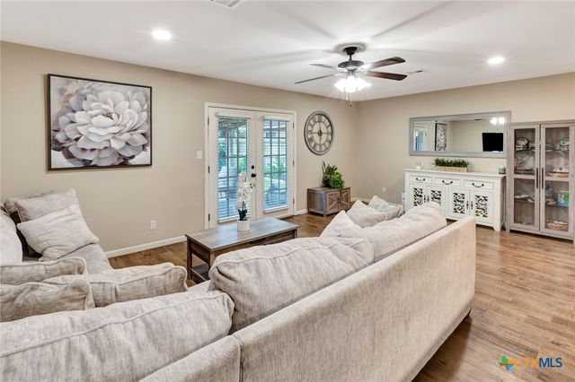 205 Monterrey Drive, Victoria, TX 77904