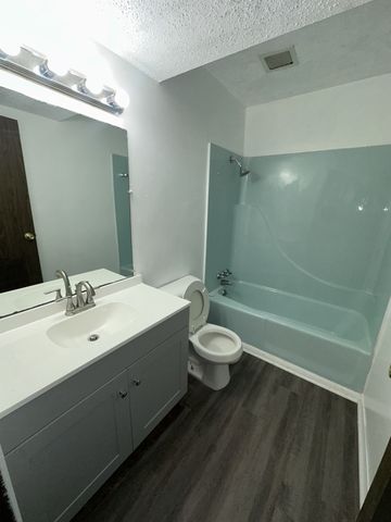 1031 Harold Dr, Nashville, TN 37217