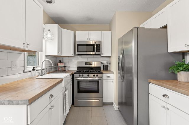 1212 E Bradbury Avenue, Indianapolis, IN 46203
