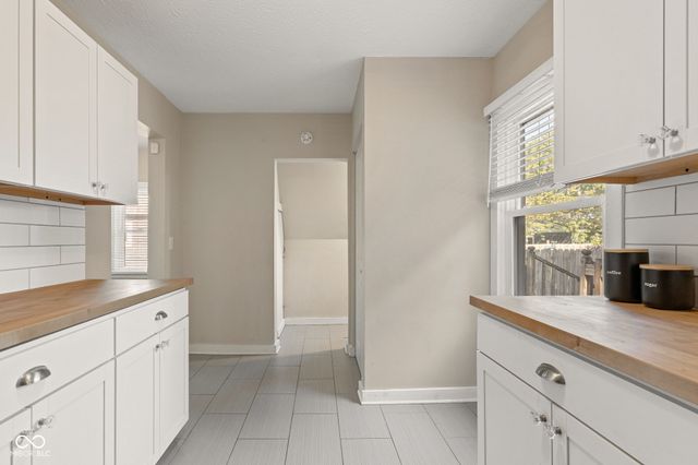 1212 E Bradbury Avenue, Indianapolis, IN 46203