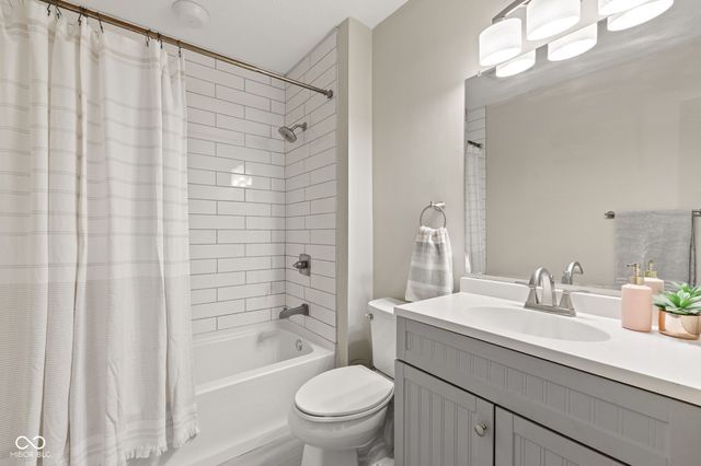 1212 E Bradbury Avenue, Indianapolis, IN 46203