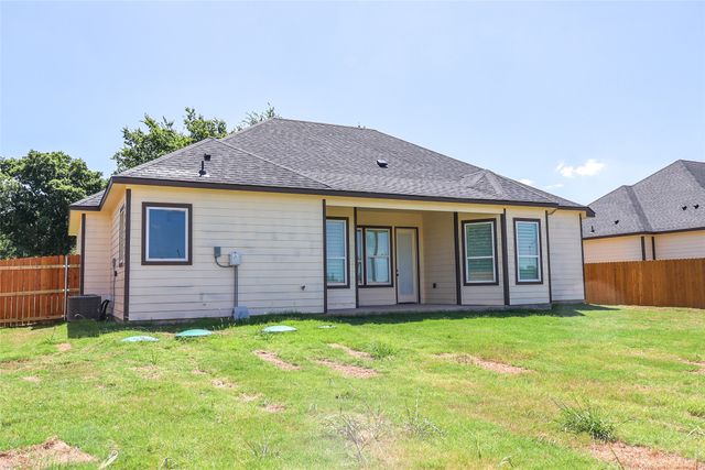 410 Simpson, Southmayd, TX 75092