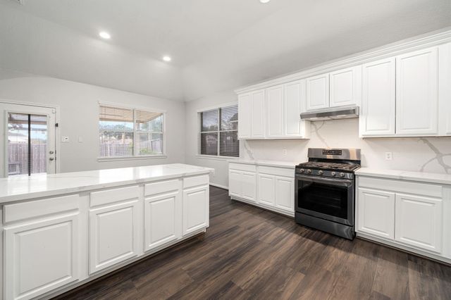 2010 Lincoln Crest Way, Sugar Land, TX 77498