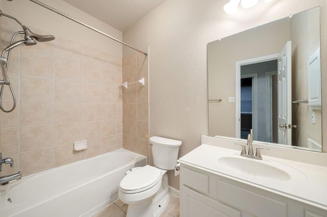 2010 Lincoln Crest Way, Sugar Land, TX 77498