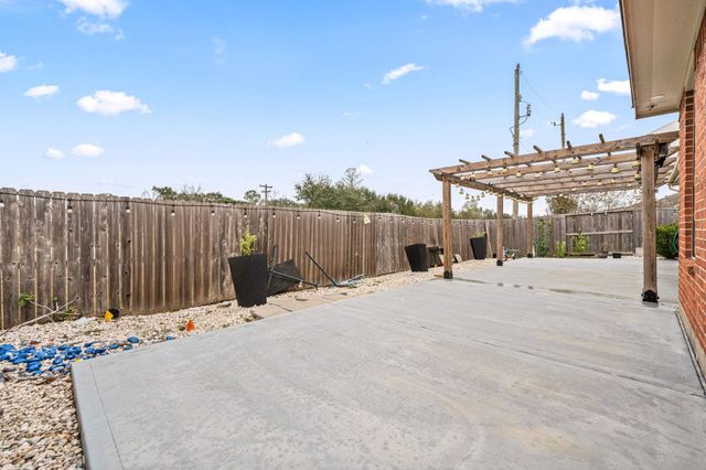 2010 Lincoln Crest Way, Sugar Land, TX 77498