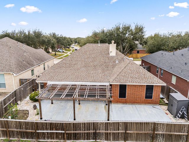 2010 Lincoln Crest Way, Sugar Land, TX 77498