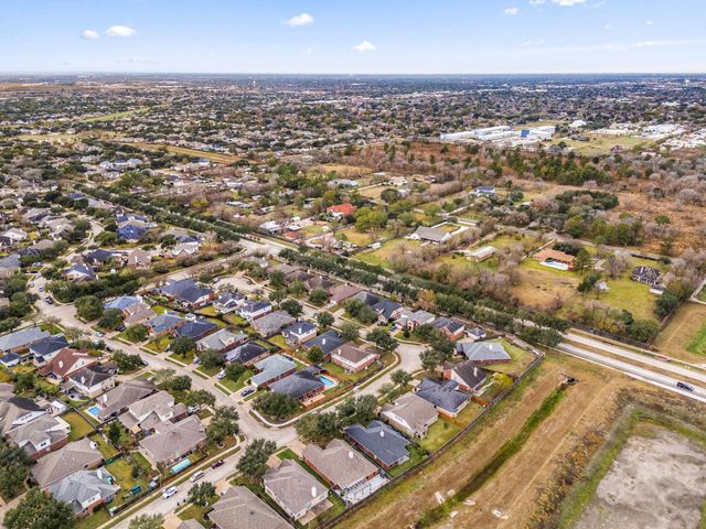 2010 Lincoln Crest Way, Sugar Land, TX 77498