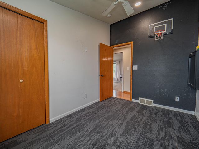 1762 COUNTY ROAD 2715, Moberly, MO 65270