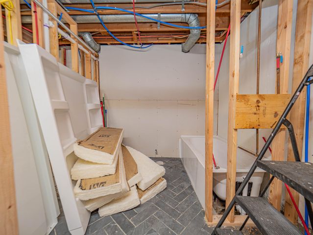 1762 COUNTY ROAD 2715, Moberly, MO 65270