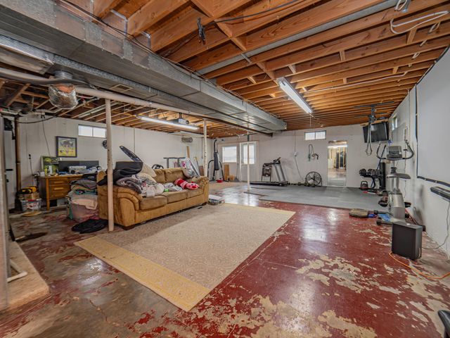 1762 COUNTY ROAD 2715, Moberly, MO 65270