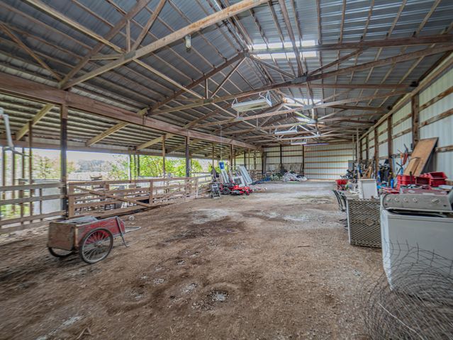 1762 COUNTY ROAD 2715, Moberly, MO 65270