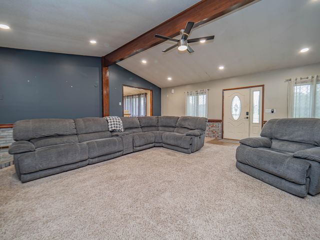 1762 COUNTY ROAD 2715, Moberly, MO 65270