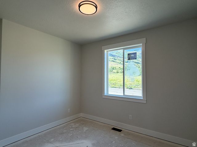 379 E SKYLINE DR, Brigham City, UT 84302