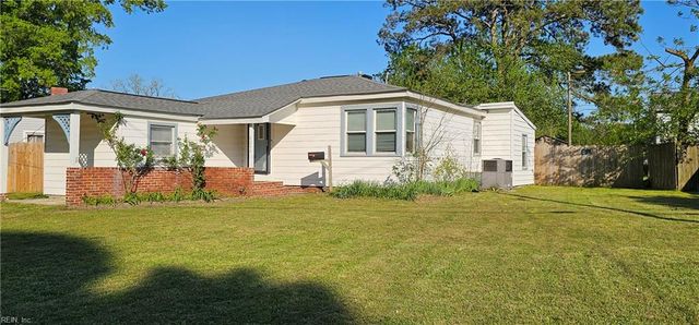 8248 Simons DR, Norfolk, VA 23505