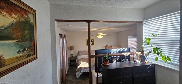 8248 Simons DR, Norfolk, VA 23505