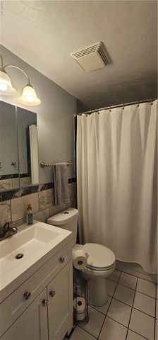 8248 Simons DR, Norfolk, VA 23505