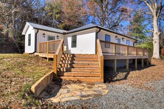 1144 Blue Ridge Drive, Mccaysville, GA 30555