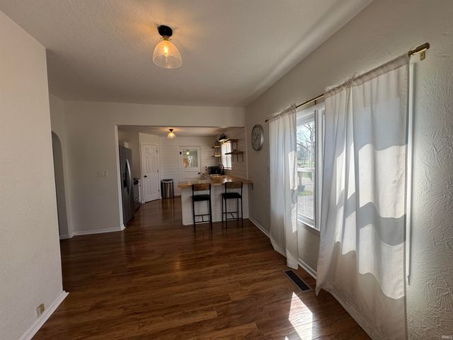 36 N Pearl Street, New Waverly, IN 46961