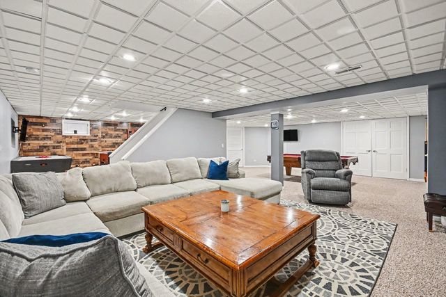 2606 Modaff Road, Naperville, IL 60565
