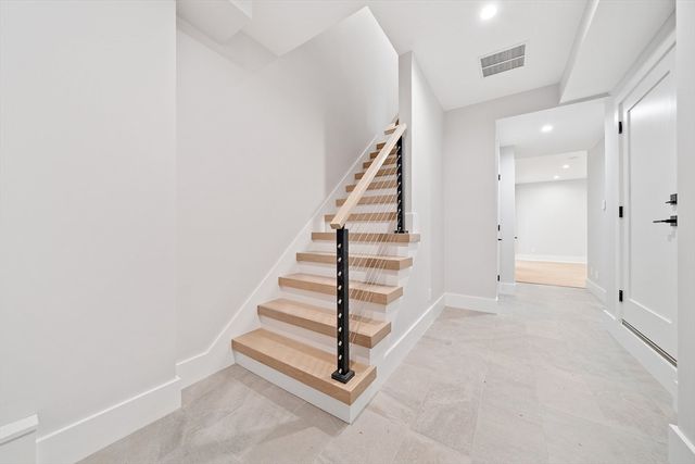 94 Thurston Rd 94, Newton, MA 02464